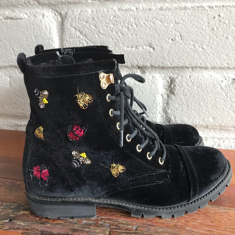 Betsey Johnson Bugsy Bugsois Velvet Combat Lug 9.5